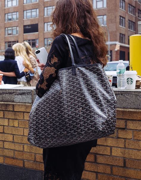 st louis tote|saint louis goyard bag colors.